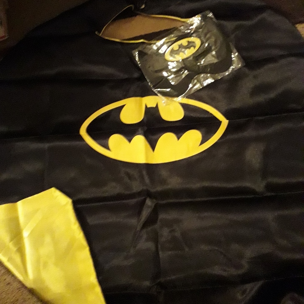 Child's Batman cape & mask